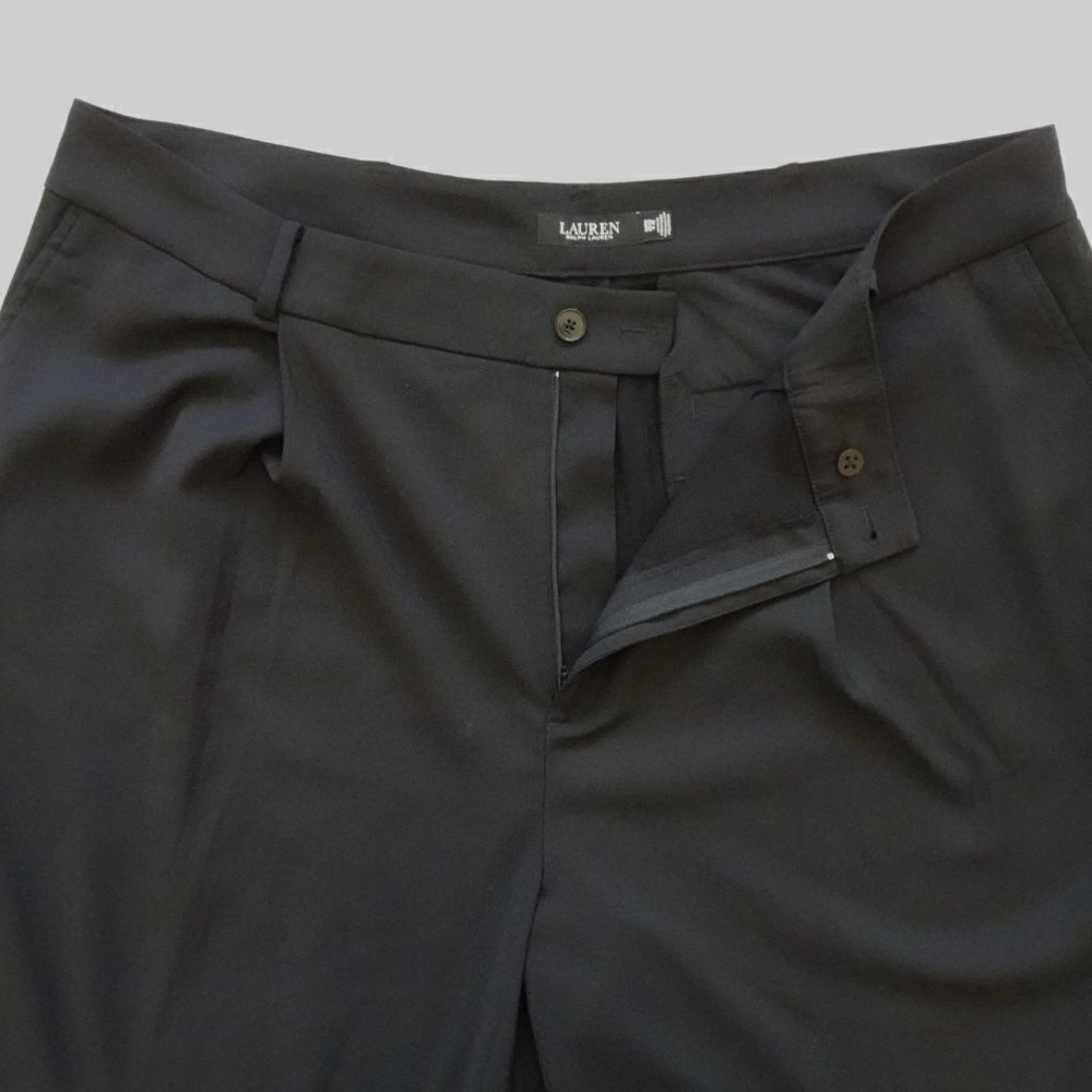 Ralph Lauren Stretch Shorts Women's Plus Size 20W Black Stretch Pleated - Picture 3 of 8